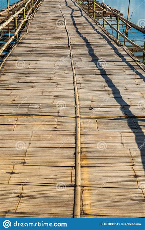 The Bamboo Bridge In Kwan Phayao Lake Stock Photo Image Of Thai
