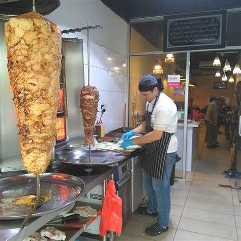 Bilo lagi nok tra lamb shank chef tersohor ni dokk. Nasi Arab Lamb Shank Oleh Chef Ammar Hanya Di Bazar ...