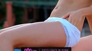 Gorgeous Guerlain Posing Naked Xxxbunker Porn Tube