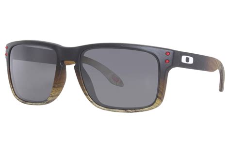 oakley holbrook 0oo9102 p8 sunglasses men s pine tar prizm black mirror 55mm