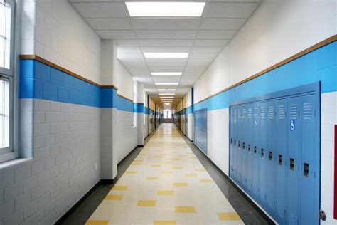 Hallway Ideas Diy Hallway Decorating Diy Classroom Decorations