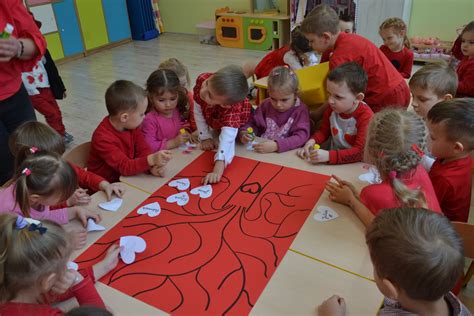 Jak co roku to święto zyskuje na popularności; „Walentynki" obchodziliśmy „Dzień Przyjaźni i Miłości ...