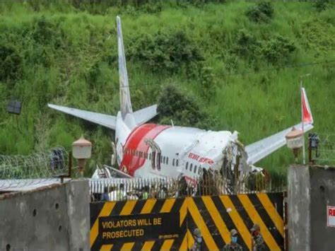 Kerala Plane Crash Latest News Photos And Videos On Kerala Plane