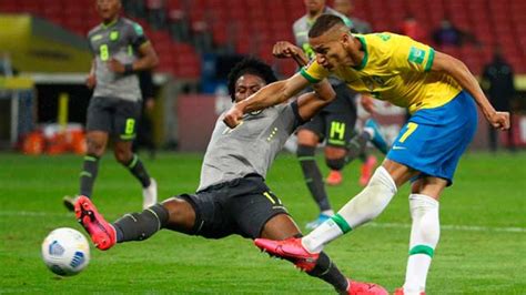 Brasil, con bronca pero sin boicot: La Selección aceptó jugar la Copa