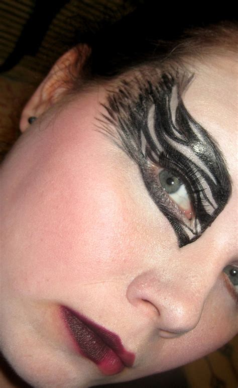 Black Swan Inspired Black Swan Makeup Makeup Halloween Face Makeup