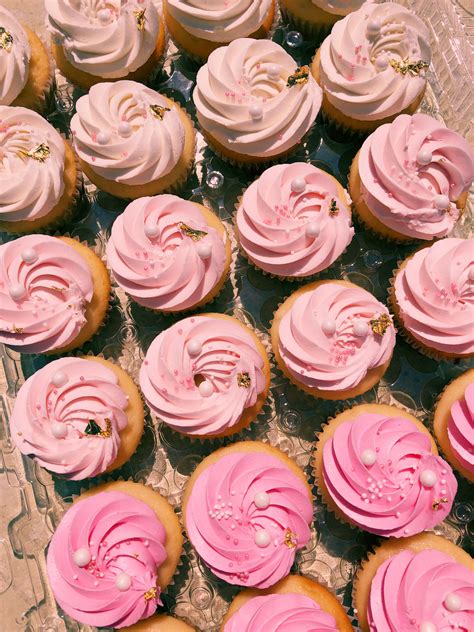 Pink Ombré Cupcakes Cupcake Cakes Desserts Dessert Cupcakes