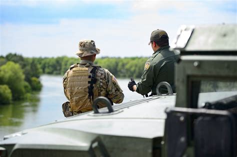 DoD, DHS Outline National Guard Role in Securing Border > Joint Chiefs