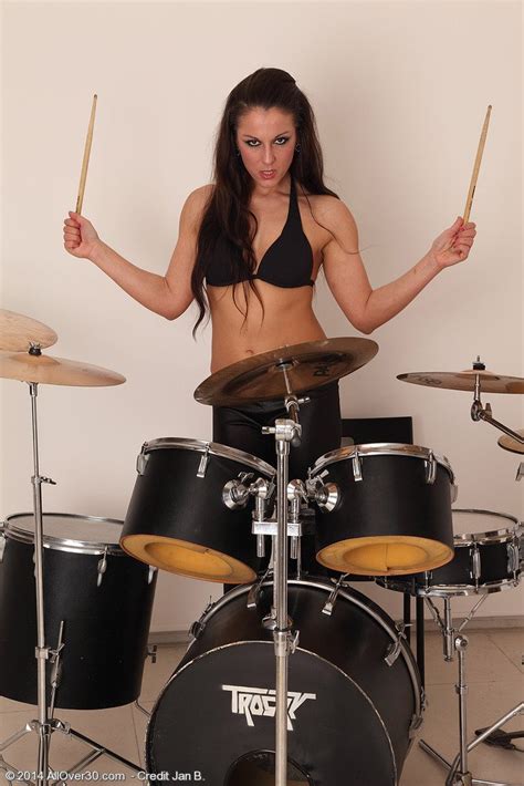 Naked Rocker Valentina Ross Playing The Drums Of Hot Sex Picture