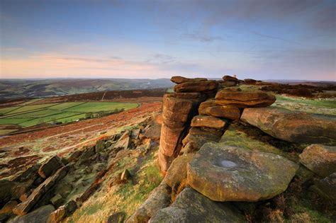 6 Of The Best Hikes In The Peak District 2023