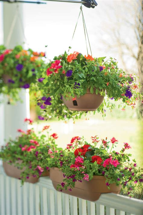 It hangs on your wooden railing with a hidden cleat, so there's no ugly . Railing Planter Boxes | Railing Planters | Gardener's Supply