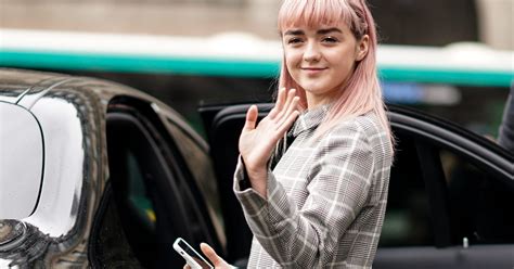 Maisie Williams Debuts New Lilac Hair For Got Premiere