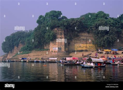 India Uttar Pradesh Allahabad Sangam The Confluence Of The Rivers
