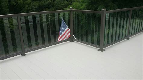 Check out the best railing materials here. Nexan Aluminum Railing / 05 52 23 Aluminum Railings Arcat ...