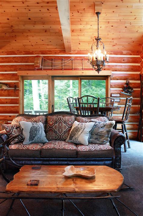 This Log Homecabin Is Fully Furnished And Designed By Roughing It In