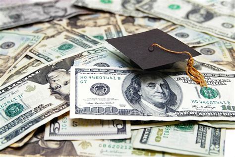 Us Students May Collectively Owe 2t In Loans By 2021