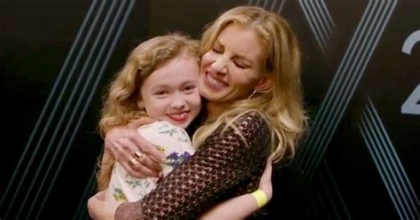 Faith Hill Adorably Surprises Her Young Superfan Rosie With Duet