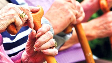 Dünya yaşlanıyor Yaşlı nüfus oranı en yüksek Avrupada