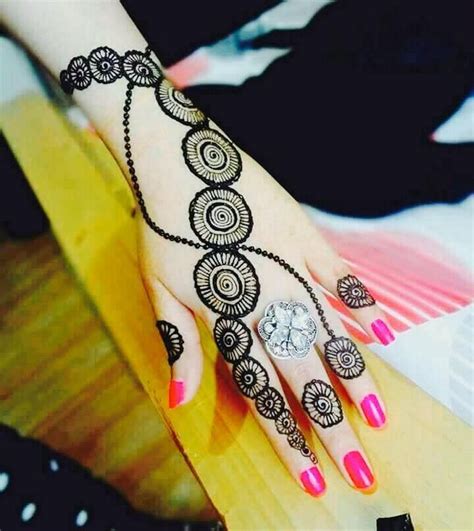 Sketch 3 and sketch 4: 25 Stylish Mehndi Designs You Should Try Before You Die ...