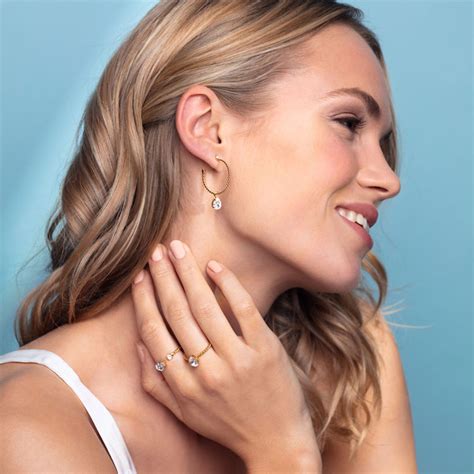 Caroline Svedbom Nani Earrings Crystal Daystyle