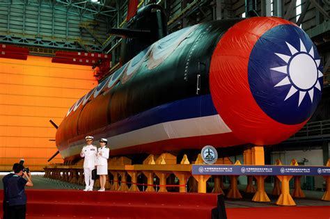 Taiwan Unveils First Domestically Made Submarine