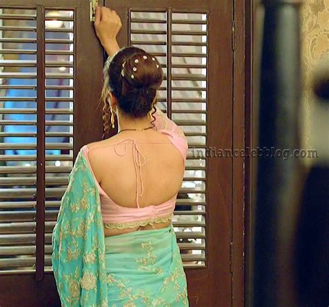 Madhura Naik Hindi Tv Actress Kasauti S1 38 Hot Backless Saree Caps
