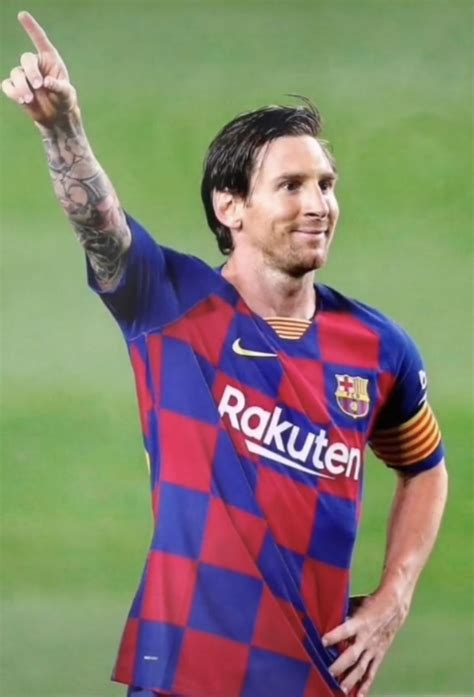 Pin De Sumith Em Messi Wallpaper De Futebol Futebol