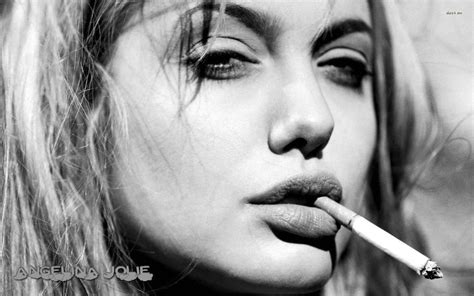 Download Close Up Angelina Jolie Smoking Wallpaper