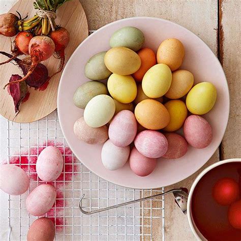 Create A Rainbow Of Stunning All Natural Dyed Easter Eggs Easter Egg