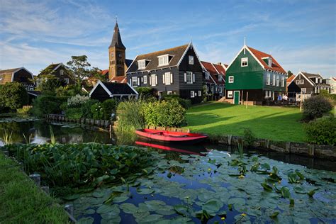 Актуални оферти за почивки и екскурзии в холандия. Holandia, Staw, Łódka, Domy
