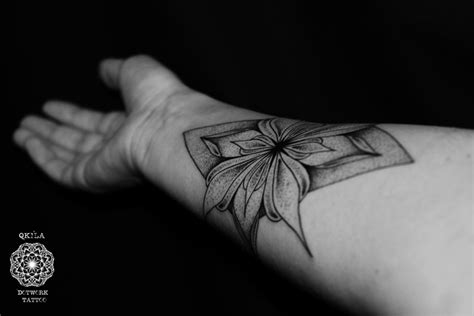 Dotwork Flower Tattoo Best Tattoo Ideas Gallery