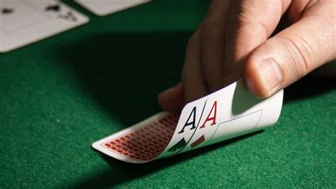 Karena bentuk bitcoin yang abstrak, banyak orang yang enggan berinvestasi bitcoin. Folding Pocket Aces - Strategi Poker yang Baik? - Poker Online Indonesia | IDN Poker | Judi Bola ...