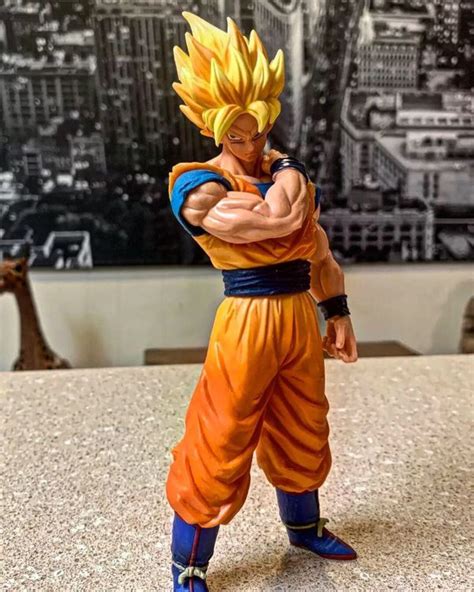 Super Saiyan Goku Figure Model Collectible Figurine Statue Dragon