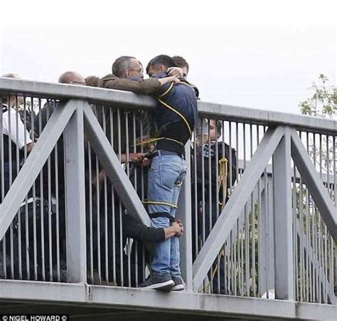 Strangers Save Man Wanting To Jump Off London Bridge