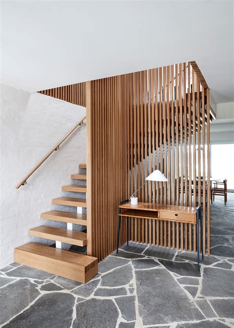 15 Fantastic Vertical Wood Slat Wall As A Room Divider Screen And