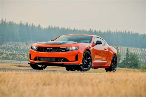 Dodge Challenger Outsold Chevy Camaro In First Quarter