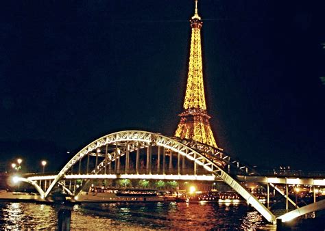 L Arc Et La Flèche La Tour Eiffel La Passerelle Debilly E… Flickr