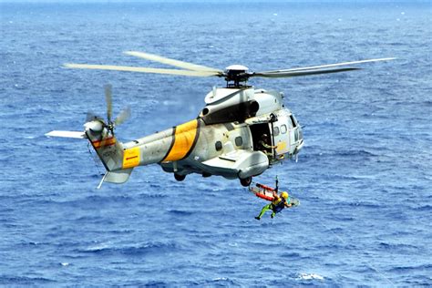 análisis militares se estrelló un helicóptero super puma español