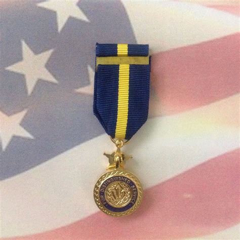 Us Navy Distinguished Service Medal Order Officers Valor Heroism
