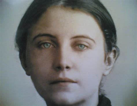 Gemma galgani non avrà mancato di recarvisi, prima con la mamma, poi con gli altri di famiglia. Gema Galgani: La joven que desconcertó a los científicos