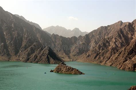 Hatta Lake Stock Photo Image Of Mountain Outdoor Arab 571838