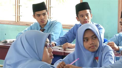 3.0 latar belakang pemerintahan dan pentadbiran negara. SEJARAH Tingkatan 5 Sistem Pemerintahan dan Pentadbiran ...