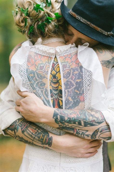 Noivas Tatuadas Ousadia E Romantismo Noiva De Tatuagem Noivas Tatuadas E Casamento Tatuado