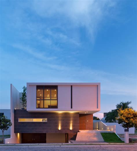 Casa Desnivel Entrada Modernes Haus Minimalistisches Hausdesign