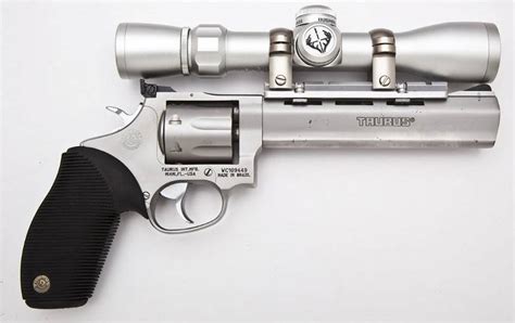 Taurus Tracker Revolver 17 Hmr Cal