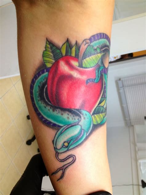 Daniel Nguyen Tattoo Snake With Apple