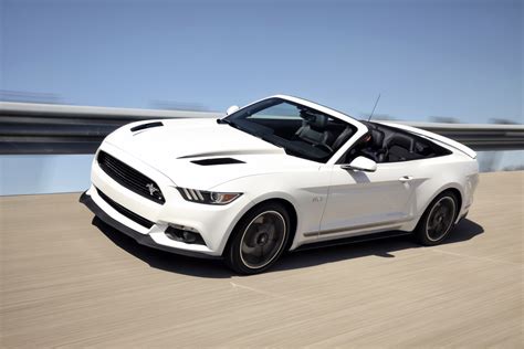 Ford Reveals 2016 Mustang Gt And Gt Convertible