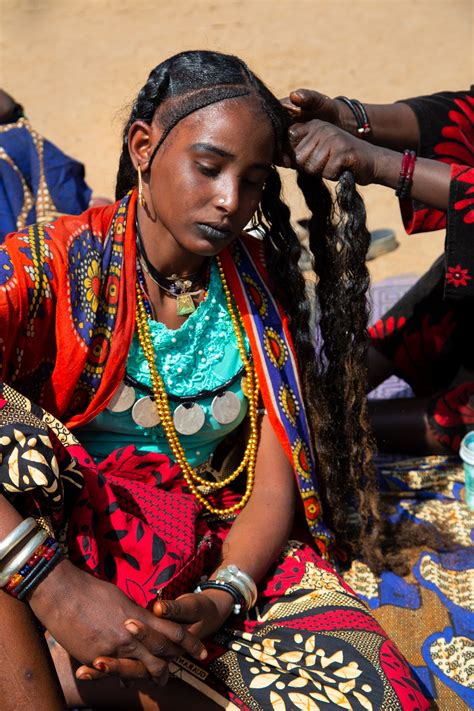 How The Nomadic Women Of Chad Are Keeping The Ancient Hair Care Ritual