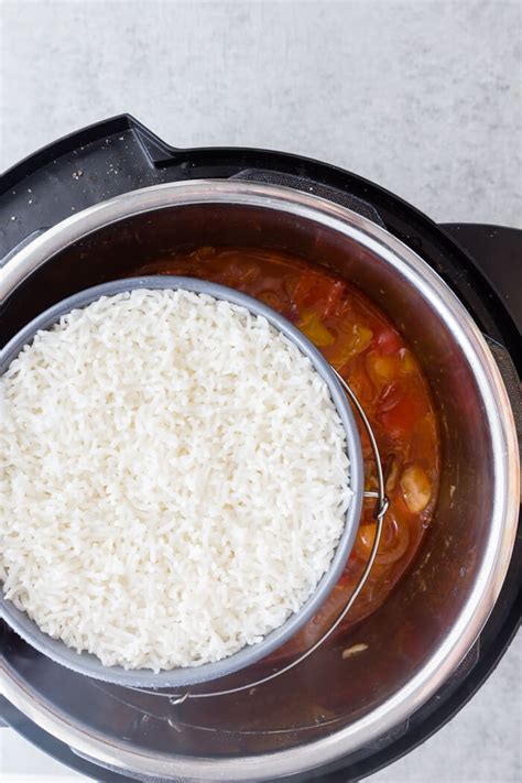 Mix together cornstarch and water to make a slurry and pour over chicken and stir well until mixture is thick. Instant Pot Sweet and Sour Chicken with Rice - Easy Peasy ...