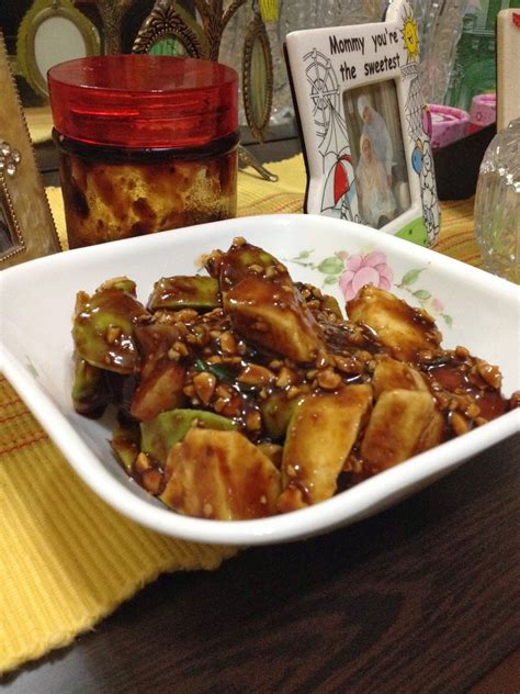 It uses a sticky and sweet black fermented shrimp paste as a dressing. My Favourite Recipes: My Rojak Petis Sauce