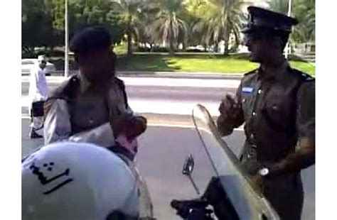 شرطي يخالف نفسه صحيفة الأيام البحرينية